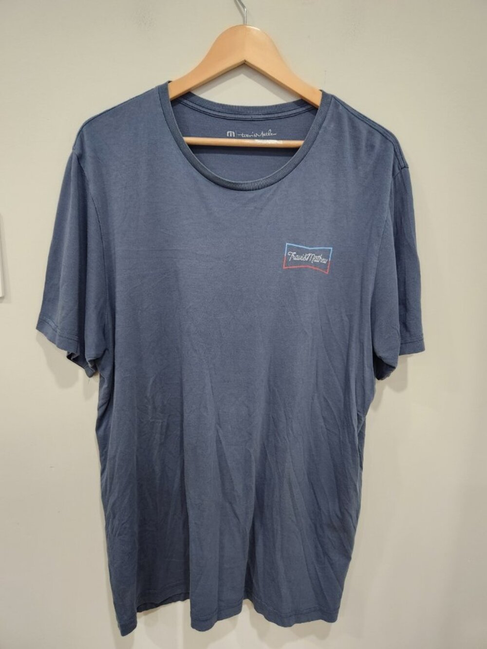 Travis Mathew Mens XL Graphic T-Shirt Blue Logo Back Print Short Sleeve Tee